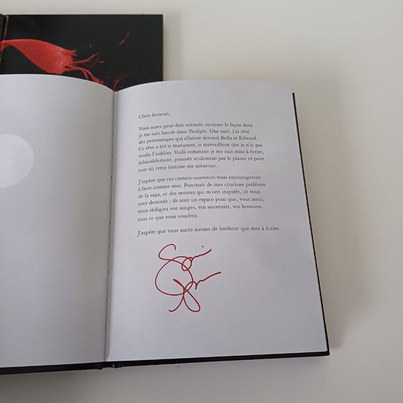The Twilight Saga 3 Hardcover Notebooks With Messages From Stephenie Meyer - Picture 3 of 11